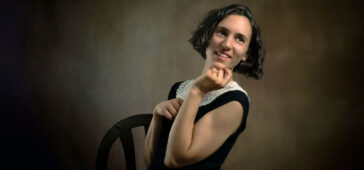 QUI EST ANAÏS BOISSEL, LA BRETONNE PHOTOGRAPHE ? Anaïs Boissel, artiste bretonne située à Lorient, imprégnée de la culture celtique. Culture qui joue un rôle important dans mes créations artistiques. Je suis une artiste aux multiples facettes : photographe, artiste digital, couturière et créatrice d'histoire.